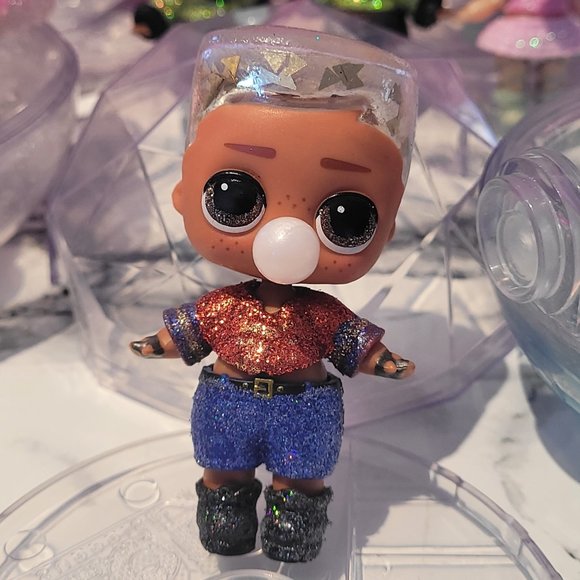 8 Glitter Globe LOL Set & Pet Bonus! - Picture 11 of 16